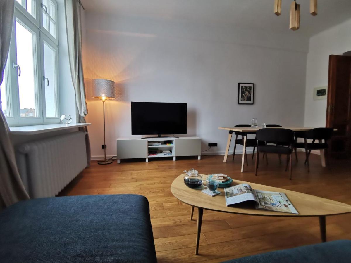 Designer Apartment 110M2 With King Size Beds & Equipped Kitchen Krakow Exterior photo